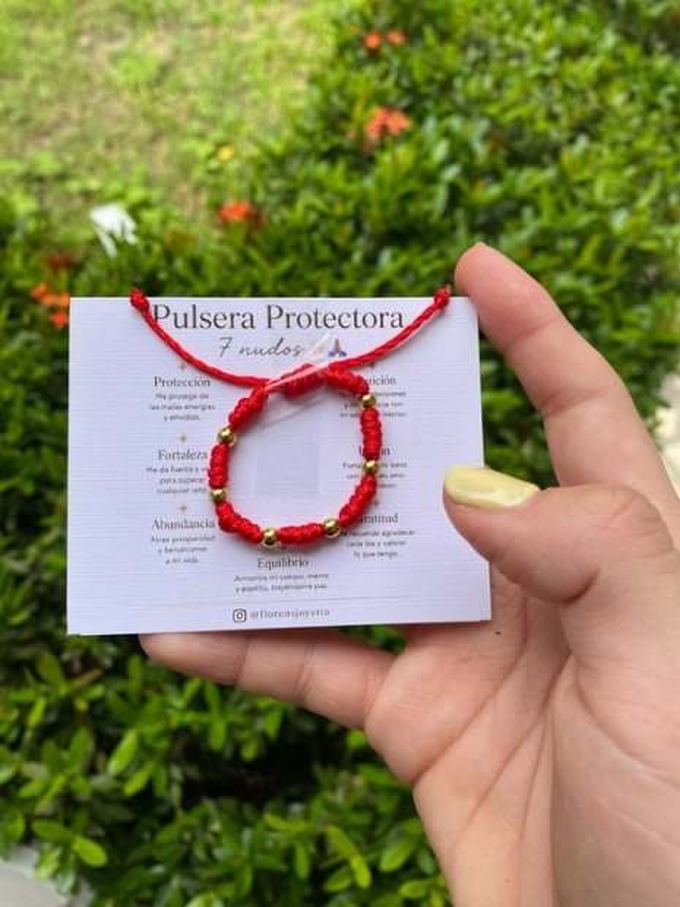 Pulsera 7 nudos