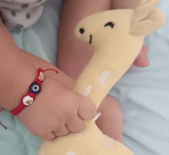 Pulsera ojo turco e inicial