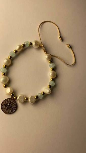 Pulsera de perlas San Benito azul