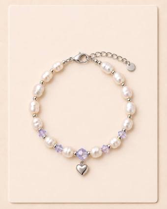 Pulsera de perlas con brillo lunar