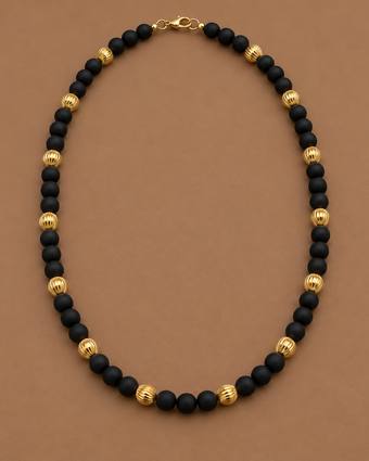 Collar de ónix mate y oro corrugado