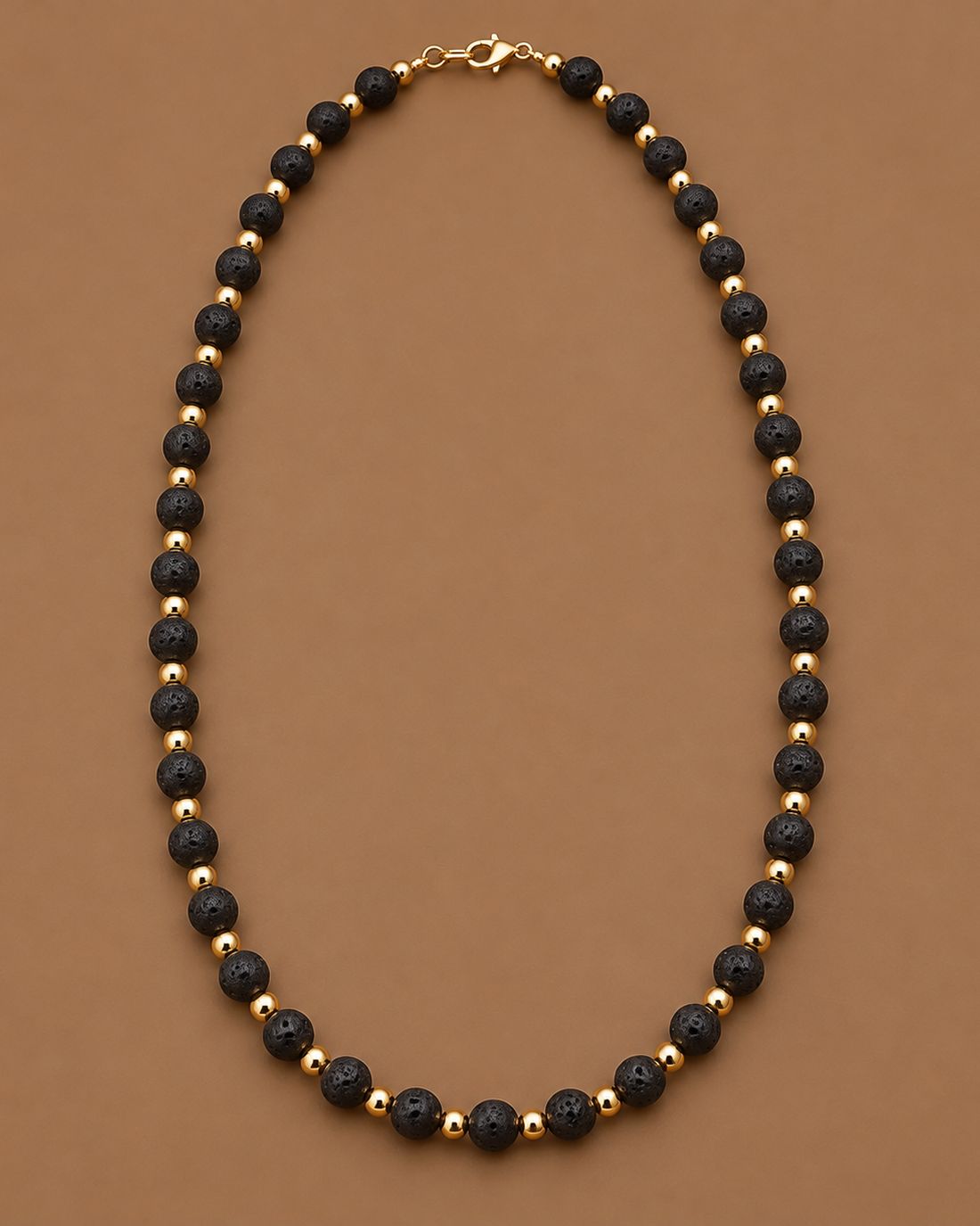 Collar de piedra volcánica y oro, foto 1 de 3