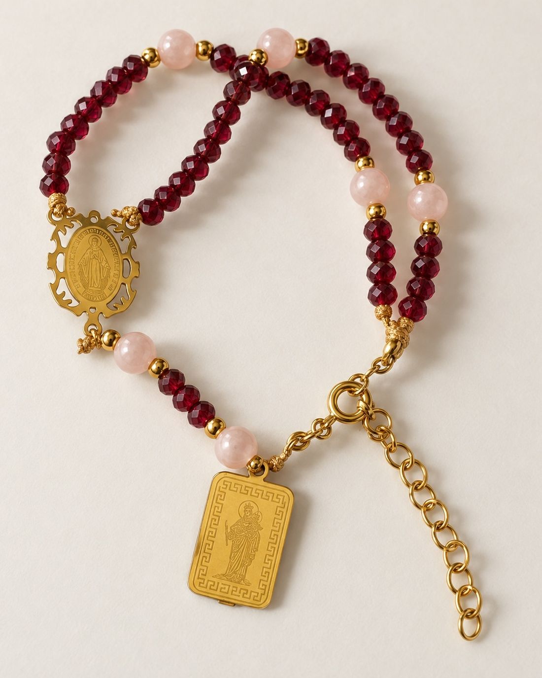 Pulsera rosario Milagrosa granate y cuarzo rosa